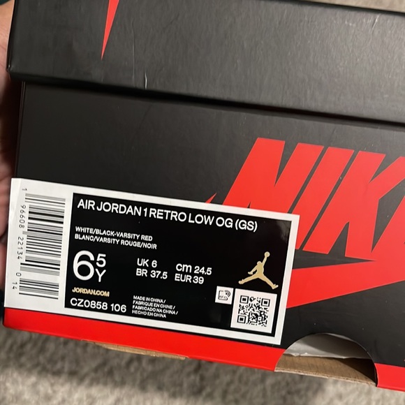 Jordan 1 retro low OG - Picture 5 of 5